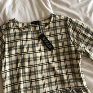 Cute cream and black plaid Roolee 3/4 sleeve dress